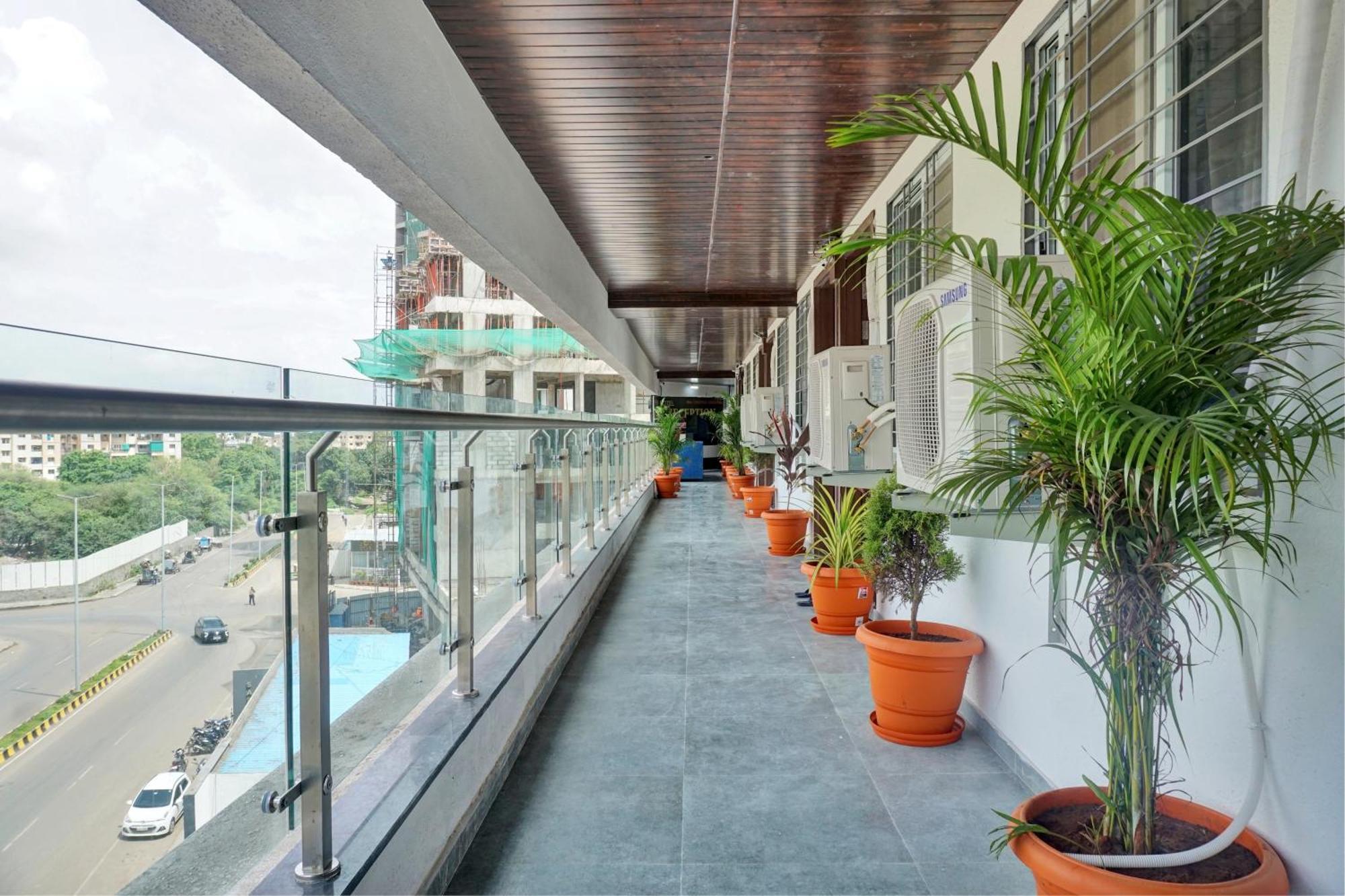Super Collection O Rk Inn Chinchvad Exterior foto