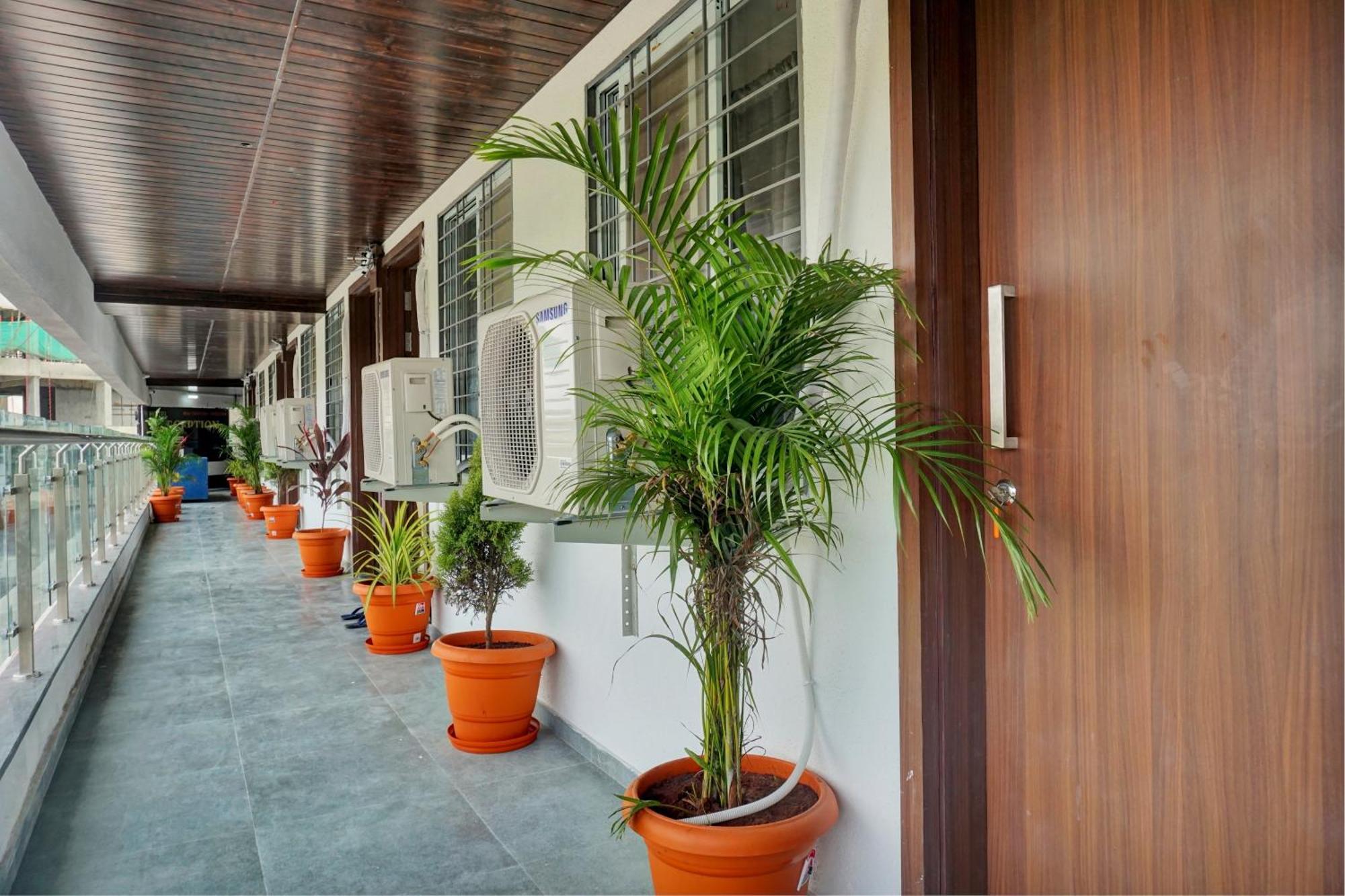 Super Collection O Rk Inn Chinchvad Exterior foto
